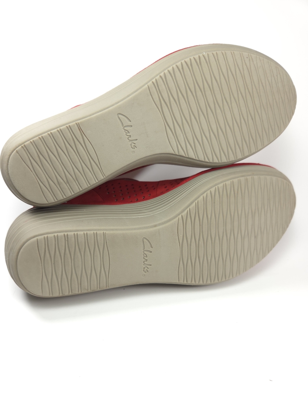 Clarks Reedly Salene Red Perforated Leather Peep‑Toe Wedge Sandals W 8.5 - Picture 13 of 16